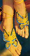 Вязаное украшение для ног - бабочка