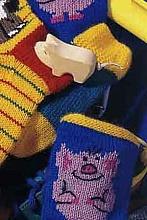 Вязаные детские носки с поросятами