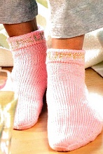 Вязаные розовые носки